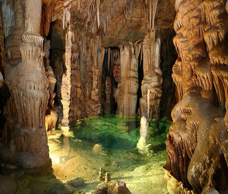 Tropfsteinhöhle Katerloch